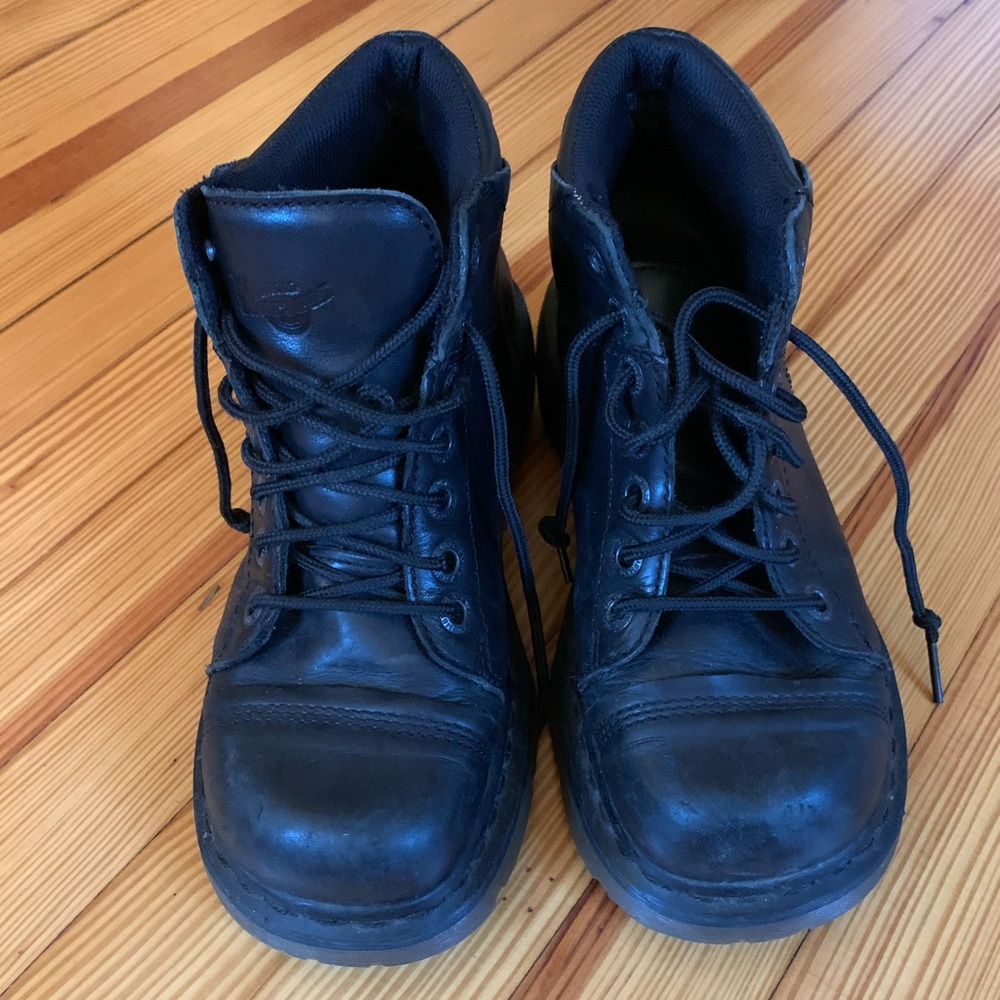 Vintage Dr. Martens Size US 8 - Picture 2 of 6